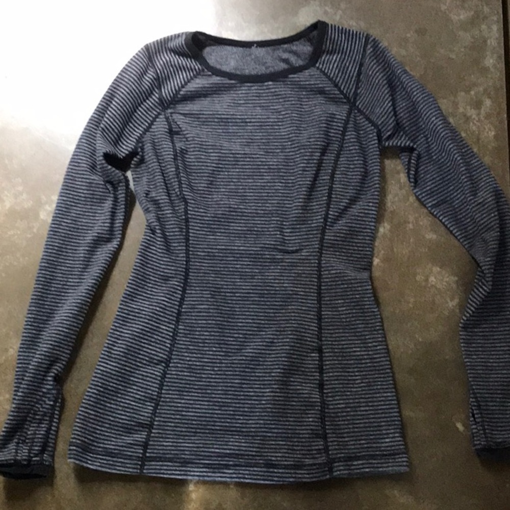 Lululemon long sleeve top
